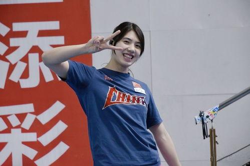 赵嘉豪生活照,生活照中的阳光少年